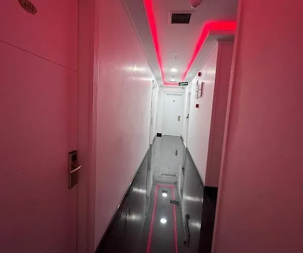 Ens Alojamento de Acomodação e Pequeno-almoço 4*