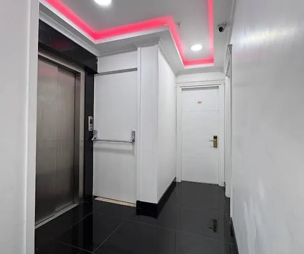 Alojamento de Acomodação e Pequeno-almoço Ens