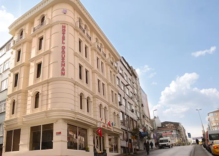 Alojamento de Acomodação e Pequeno-almoço Ens 4*